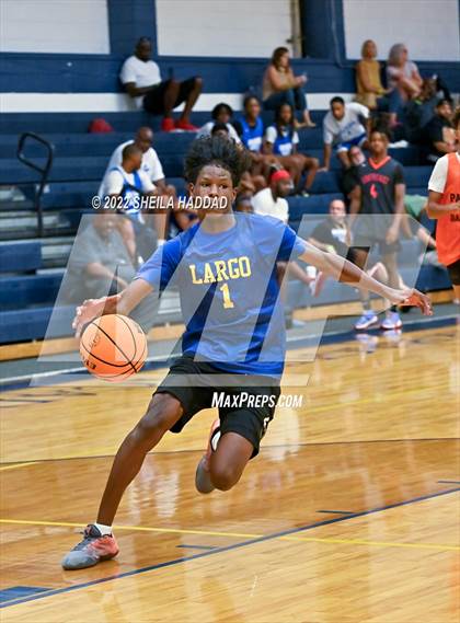 Thumbnail 3 in Bradenton Christian vs Largo (The Hoop Vibe) photogallery.