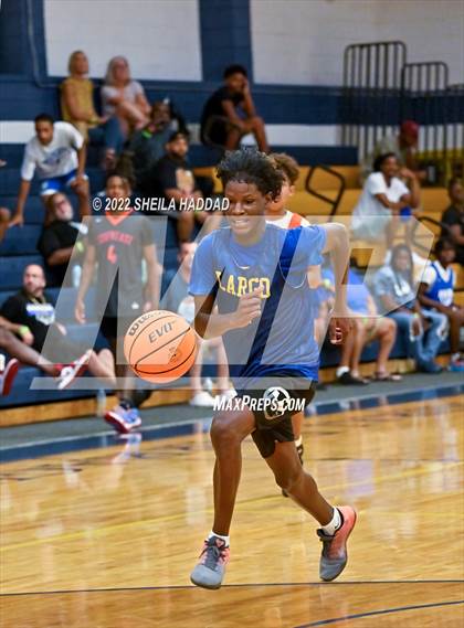 Thumbnail 2 in Bradenton Christian vs Largo (The Hoop Vibe) photogallery.