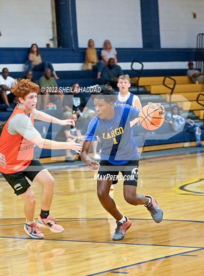 Thumbnail 3 in Bradenton Christian vs Largo (The Hoop Vibe) photogallery.