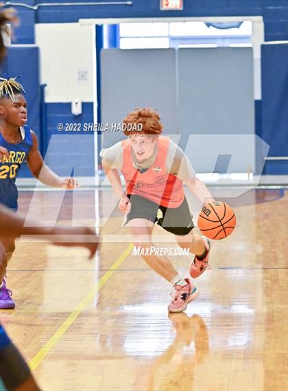 Thumbnail 1 in Bradenton Christian vs Largo (The Hoop Vibe) photogallery.