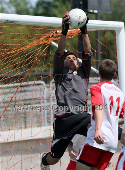 Thumbnail 2 in McNeil vs Tomball (5A Regional Playoffs) photogallery.