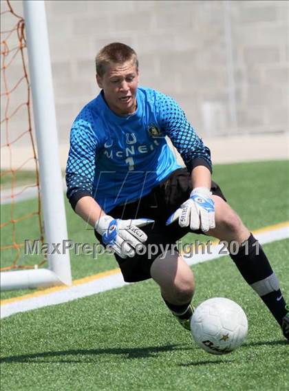 Thumbnail 2 in McNeil vs Tomball (5A Regional Playoffs) photogallery.