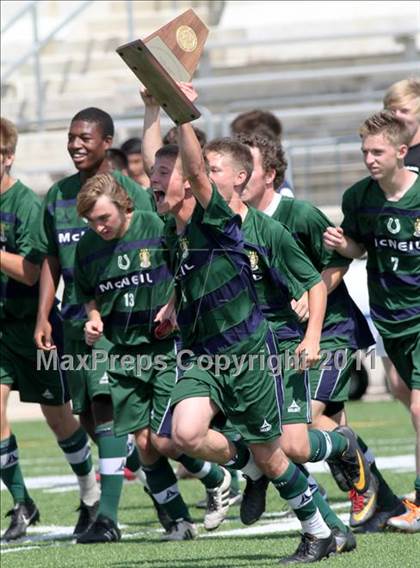 Thumbnail 1 in McNeil vs Tomball (5A Regional Playoffs) photogallery.
