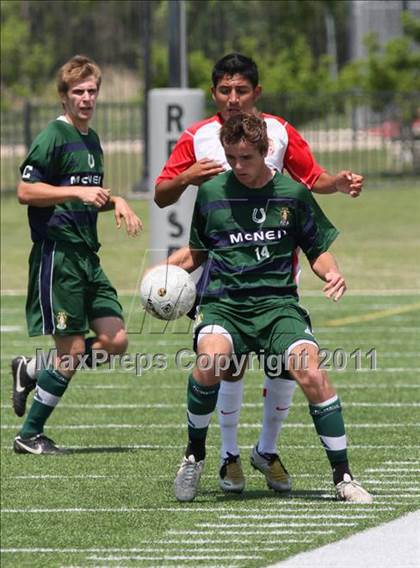 Thumbnail 2 in McNeil vs Tomball (5A Regional Playoffs) photogallery.