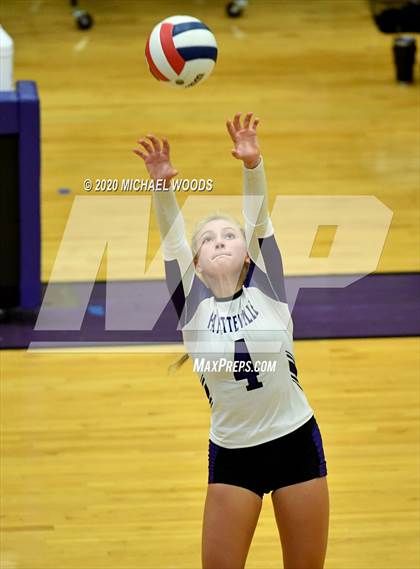 Thumbnail 3 in Fayetteville vs. Rogers photogallery.
