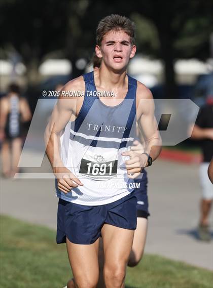 Thumbnail 3 in JV: Houston Christian Dave Jantzen Invitational photogallery.