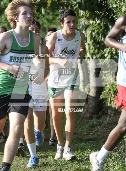 Thumbnail 2 in JV: Houston Christian Dave Jantzen Invitational photogallery.
