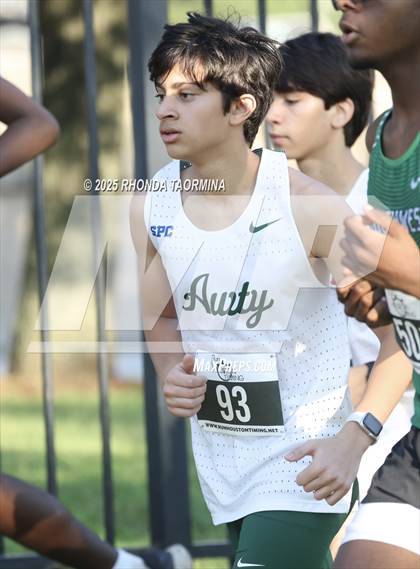 Thumbnail 2 in JV: Houston Christian Dave Jantzen Invitational photogallery.