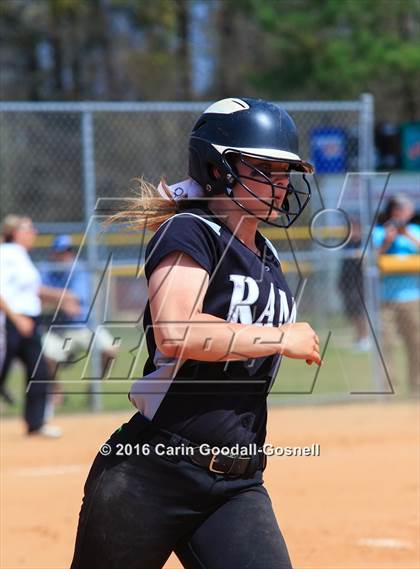Thumbnail 3 in Ayden-Grifton vs. Havelock photogallery.