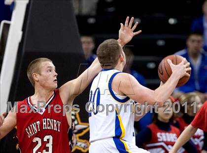 Thumbnail 1 in St. Henry vs. Newport Central Catholic (KHSAA Ninth Region Quarterfinals) photogallery.