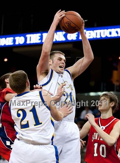 Thumbnail 3 in St. Henry vs. Newport Central Catholic (KHSAA Ninth Region Quarterfinals) photogallery.