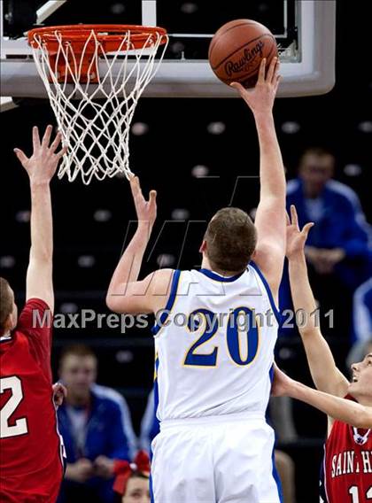 Thumbnail 2 in St. Henry vs. Newport Central Catholic (KHSAA Ninth Region Quarterfinals) photogallery.