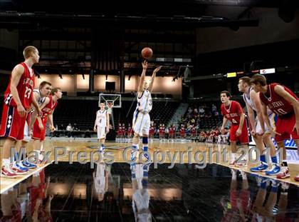 Thumbnail 2 in St. Henry vs. Newport Central Catholic (KHSAA Ninth Region Quarterfinals) photogallery.
