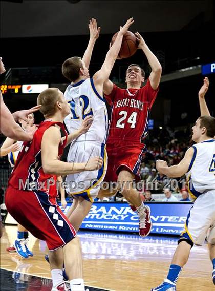 Thumbnail 2 in St. Henry vs. Newport Central Catholic (KHSAA Ninth Region Quarterfinals) photogallery.