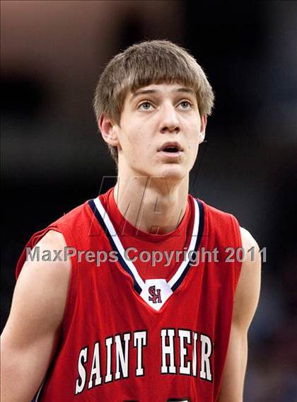 Thumbnail 1 in St. Henry vs. Newport Central Catholic (KHSAA Ninth Region Quarterfinals) photogallery.