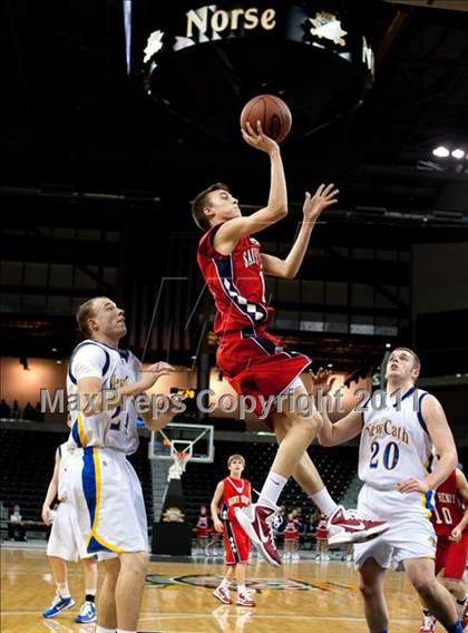 Thumbnail 3 in St. Henry vs. Newport Central Catholic (KHSAA Ninth Region Quarterfinals) photogallery.