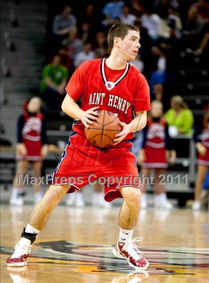 Thumbnail 2 in St. Henry vs. Newport Central Catholic (KHSAA Ninth Region Quarterfinals) photogallery.