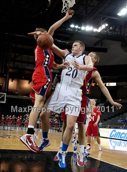 Thumbnail 1 in St. Henry vs. Newport Central Catholic (KHSAA Ninth Region Quarterfinals) photogallery.