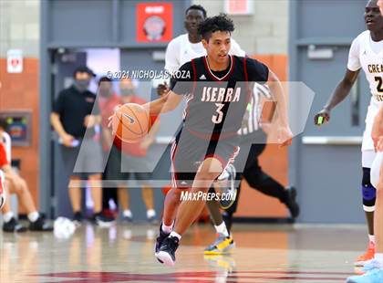 Thumbnail 3 in Crean Lutheran vs. JSerra Catholic (Mater Dei Extravaganza) photogallery.