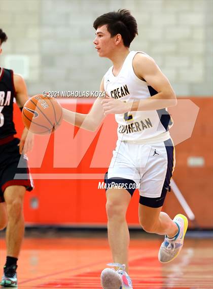 Thumbnail 2 in Crean Lutheran vs. JSerra Catholic (Mater Dei Extravaganza) photogallery.