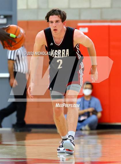 Thumbnail 1 in Crean Lutheran vs. JSerra Catholic (Mater Dei Extravaganza) photogallery.