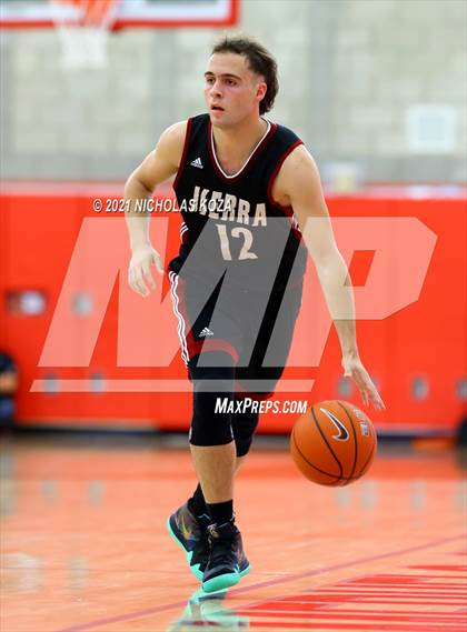 Thumbnail 2 in Crean Lutheran vs. JSerra Catholic (Mater Dei Extravaganza) photogallery.