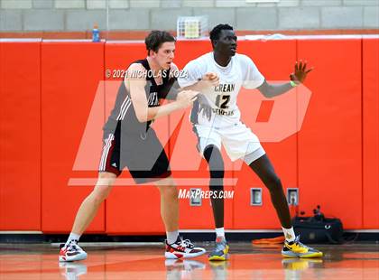 Thumbnail 1 in Crean Lutheran vs. JSerra Catholic (Mater Dei Extravaganza) photogallery.