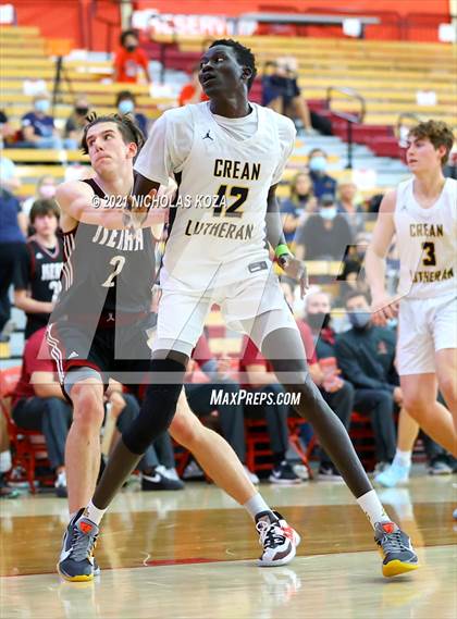 Thumbnail 3 in Crean Lutheran vs. JSerra Catholic (Mater Dei Extravaganza) photogallery.