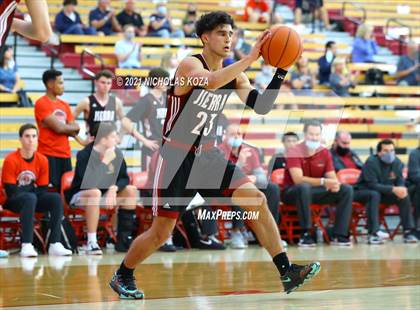 Thumbnail 1 in Crean Lutheran vs. JSerra Catholic (Mater Dei Extravaganza) photogallery.