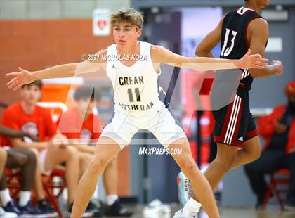 Thumbnail 1 in Crean Lutheran vs. JSerra Catholic (Mater Dei Extravaganza) photogallery.