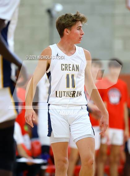 Thumbnail 1 in Crean Lutheran vs. JSerra Catholic (Mater Dei Extravaganza) photogallery.