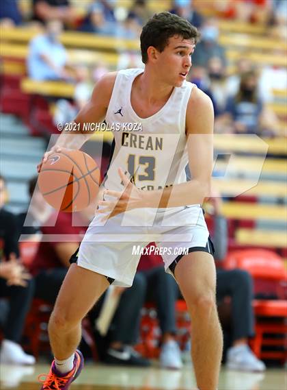 Thumbnail 1 in Crean Lutheran vs. JSerra Catholic (Mater Dei Extravaganza) photogallery.