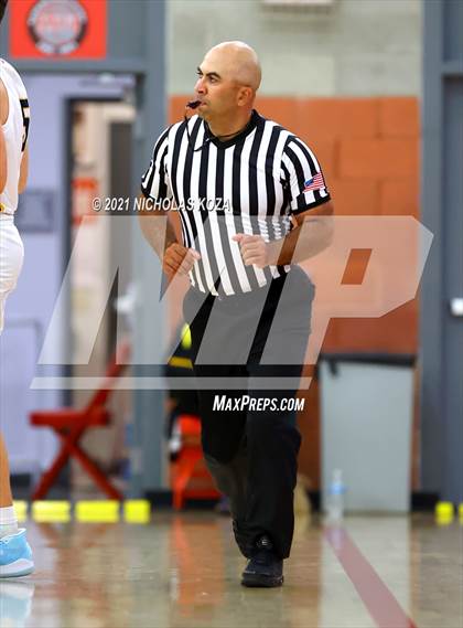 Thumbnail 2 in Crean Lutheran vs. JSerra Catholic (Mater Dei Extravaganza) photogallery.