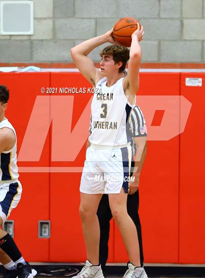 Thumbnail 2 in Crean Lutheran vs. JSerra Catholic (Mater Dei Extravaganza) photogallery.