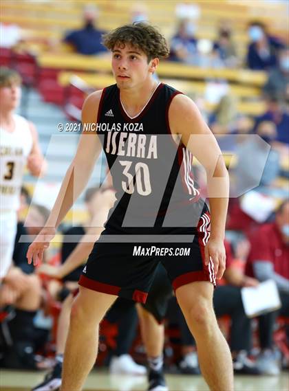 Thumbnail 1 in Crean Lutheran vs. JSerra Catholic (Mater Dei Extravaganza) photogallery.