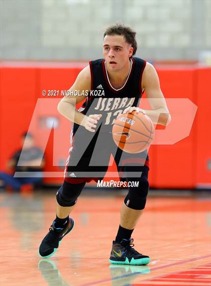 Thumbnail 1 in Crean Lutheran vs. JSerra Catholic (Mater Dei Extravaganza) photogallery.