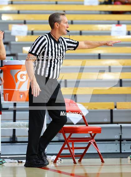 Thumbnail 3 in Crean Lutheran vs. JSerra Catholic (Mater Dei Extravaganza) photogallery.