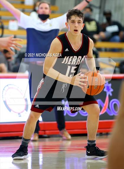 Thumbnail 1 in Crean Lutheran vs. JSerra Catholic (Mater Dei Extravaganza) photogallery.