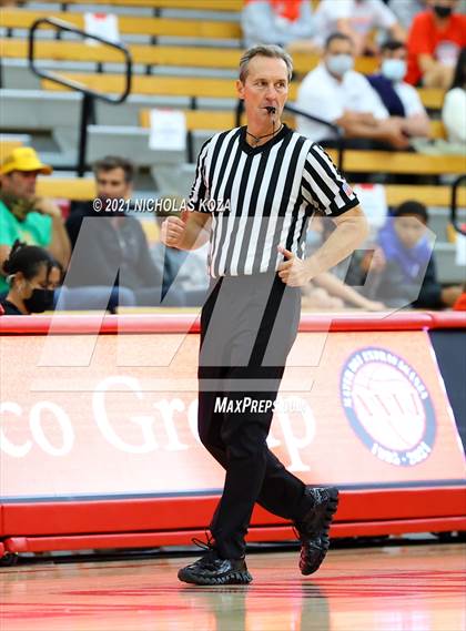 Thumbnail 2 in Crean Lutheran vs. JSerra Catholic (Mater Dei Extravaganza) photogallery.