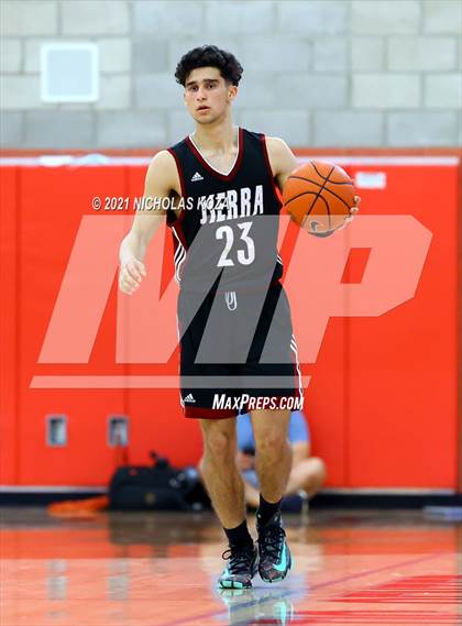Thumbnail 1 in Crean Lutheran vs. JSerra Catholic (Mater Dei Extravaganza) photogallery.