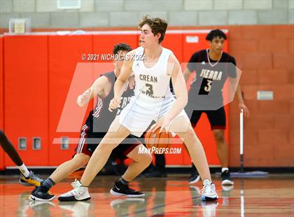 Thumbnail 2 in Crean Lutheran vs. JSerra Catholic (Mater Dei Extravaganza) photogallery.