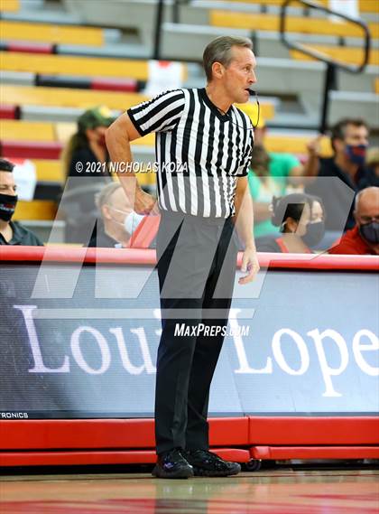 Thumbnail 2 in Crean Lutheran vs. JSerra Catholic (Mater Dei Extravaganza) photogallery.