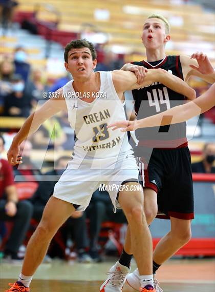 Thumbnail 3 in Crean Lutheran vs. JSerra Catholic (Mater Dei Extravaganza) photogallery.