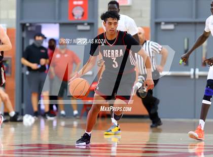 Thumbnail 2 in Crean Lutheran vs. JSerra Catholic (Mater Dei Extravaganza) photogallery.