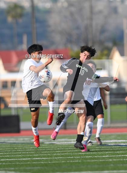 Thumbnail 1 in Upland vs. Esperanza (CIF-SS Division 5 Final) photogallery.