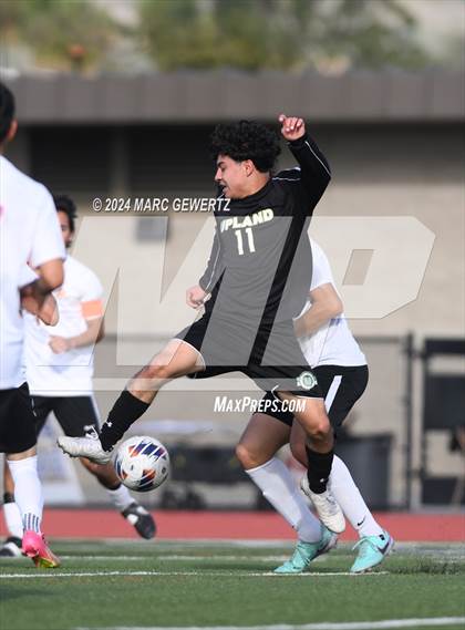 Thumbnail 1 in Upland vs. Esperanza (CIF-SS Division 5 Final) photogallery.