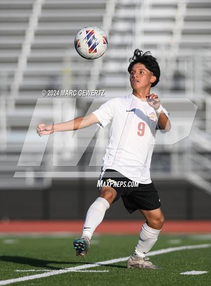 Thumbnail 1 in Upland vs. Esperanza (CIF-SS Division 5 Final) photogallery.