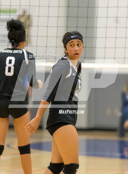 Thumbnail 2 in Madera South vs. Yosemite (CIF CS D4 Final) photogallery.