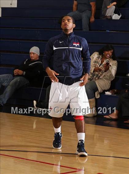 Thumbnail 1 in Contreras @ Bellarmine-Jefferson (Bell-Jeff Holiday Classic) photogallery.