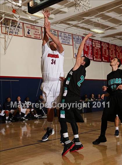 Thumbnail 1 in Contreras @ Bellarmine-Jefferson (Bell-Jeff Holiday Classic) photogallery.